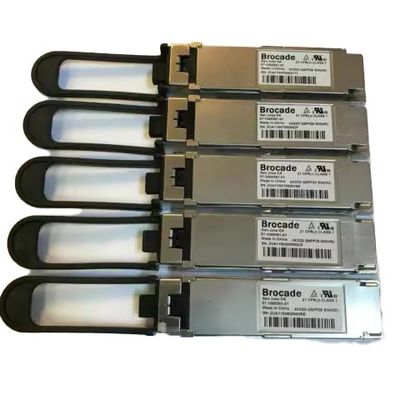 96 SFP Ports 32G Fibre Channel 8 QSFP Ports Brocade G630 Active Dual Power Supply Switch